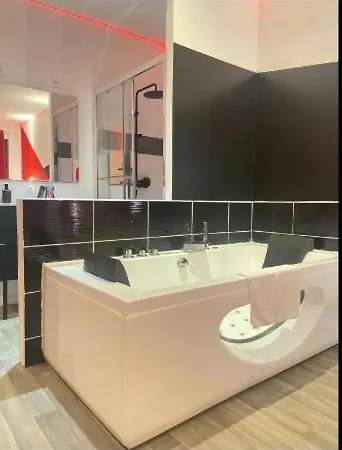 Romantica Balnéo - Olympe Suites&spa Lille, Croix, Roubaix Croix