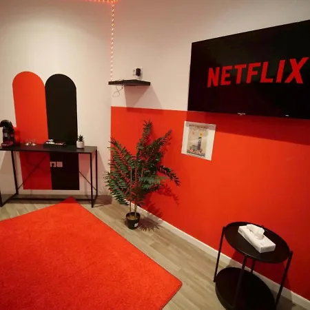 Romantica Balnéo - Olympe Suites&spa Lille, Croix, Roubaix Appartamento Croix